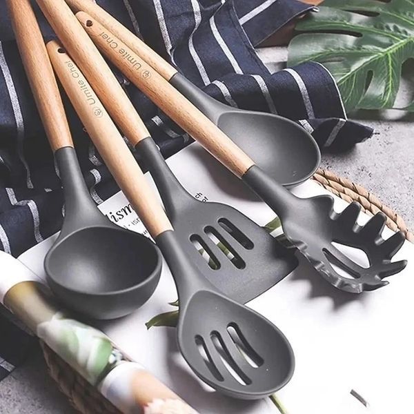 Набір кухонних силіконових аксесуарів з 12 предметів Kitchen Set (Чорний) 3735074 фото