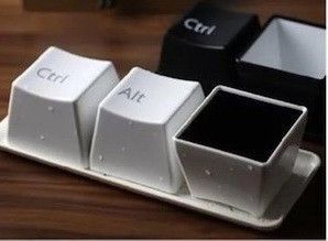 Чашки Ctrl Alt Del, белые 3378828 фото